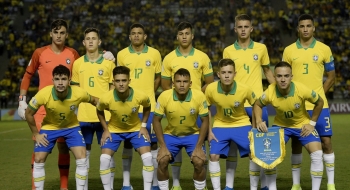 Brasil vira sobre México em jogo alucinante e conquista a Copa do Mundo